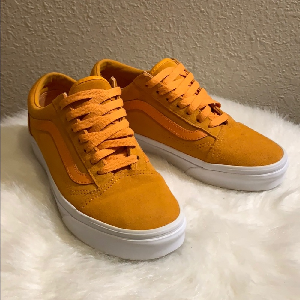 Vans FINAL MARK DOWN! NO OFFERS!
